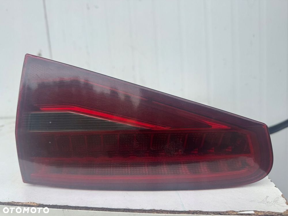 LAMPA PRAWY TYŁ W KLAPĘ LED S-LINE AUDI A4 B8 8K5945094AC - WAWA