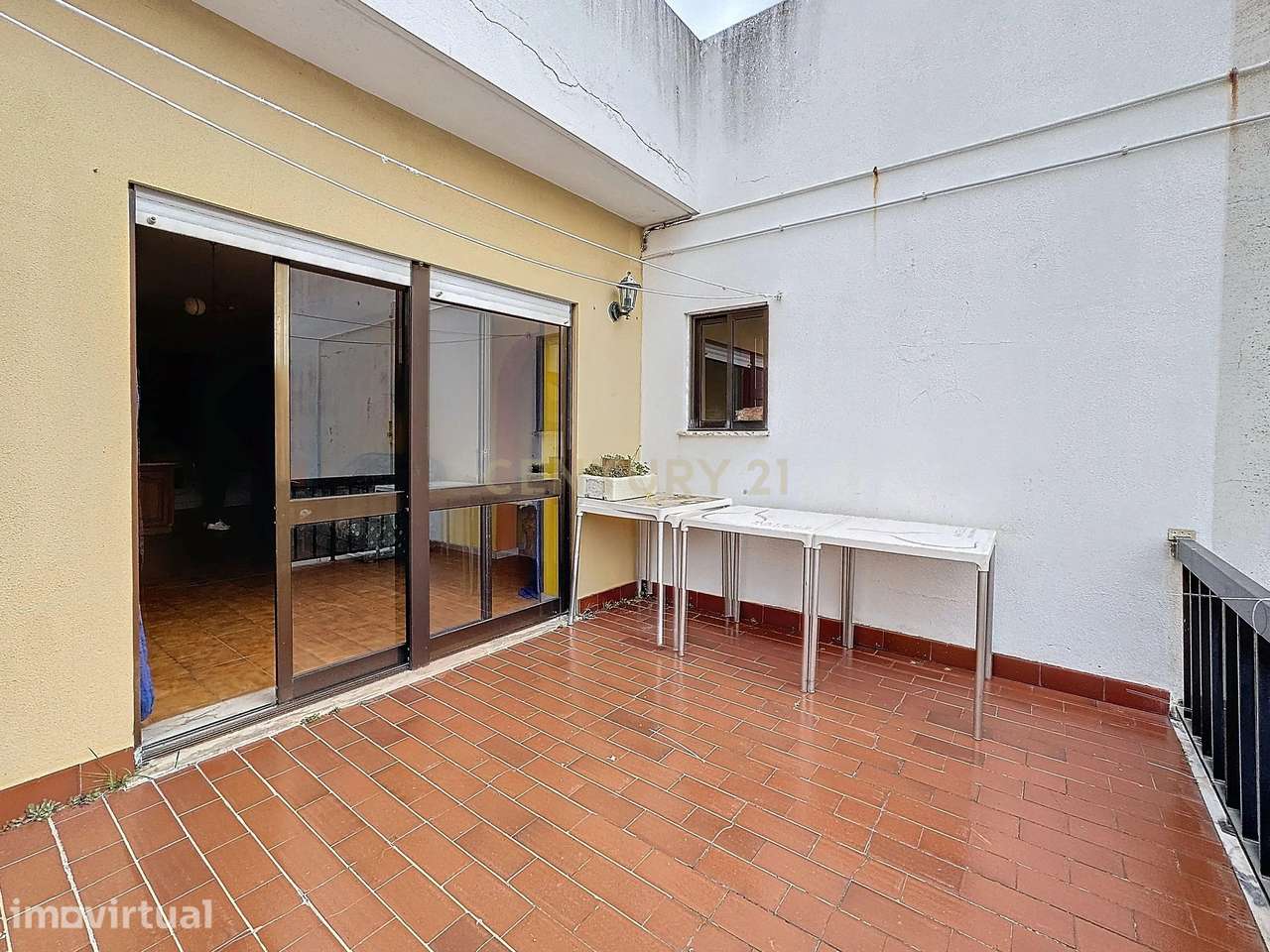Apartamento T2  - Arrendamento - Bem localizado na Nazaré - Grande imagem: 3/20