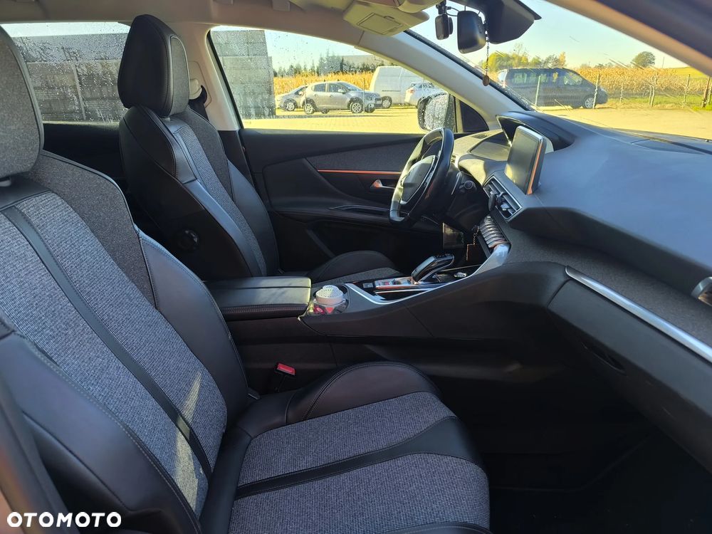 Peugeot 3008 1.5 BlueHDi Allure S&S EAT8 - 10