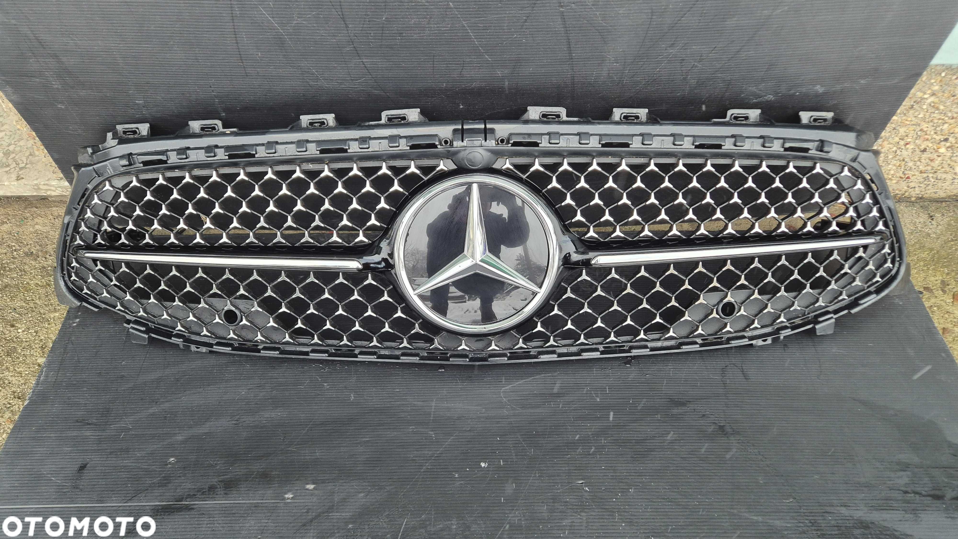 Atrapa chłodnicy GRILL Mercedes CLA W118 C118 LIFT AMG OE NOWY! - 1