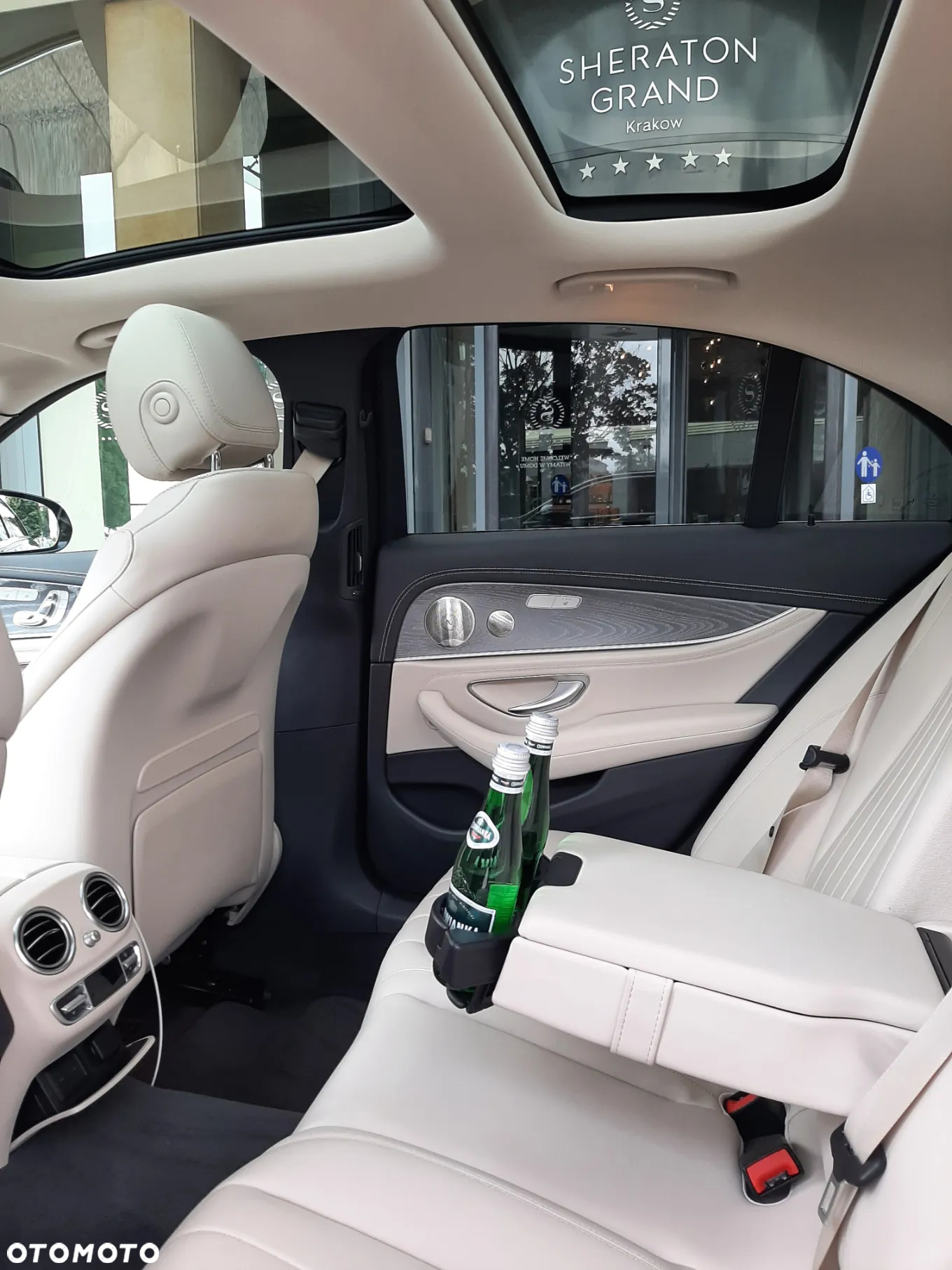 Mercedes-Benz Klasa E 220 d 4-Matic Exclusive - 11