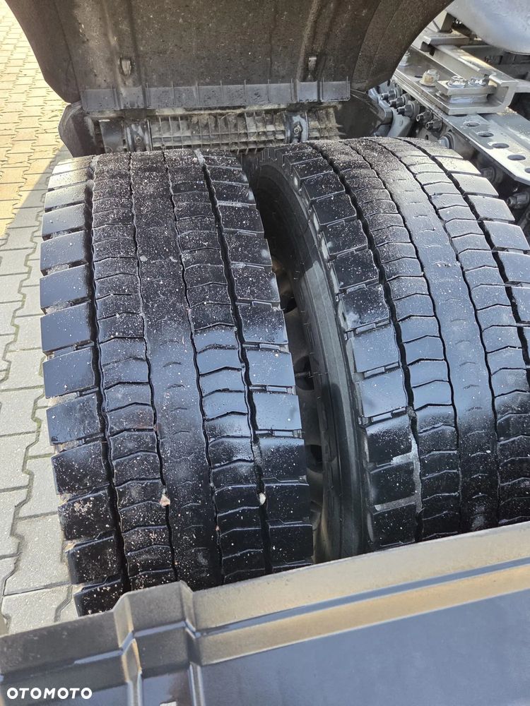 Mercedes-Benz ACTROS 2251 Giga Space - 23