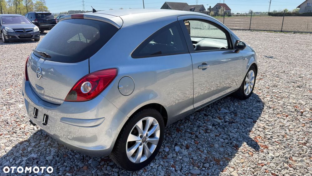 Opel Corsa 1.4 16V 150 Jahre - 7
