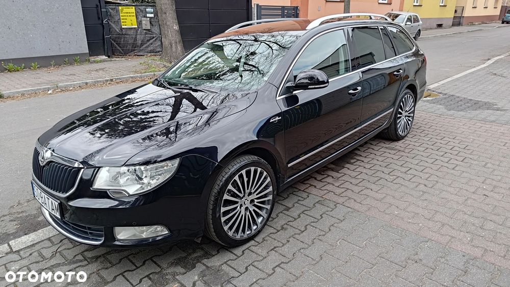 Skoda Superb 2.0 TDI L&K DSG - 35