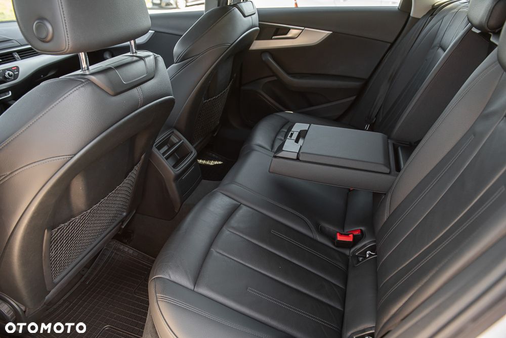 Audi A4 Avant 2.0 TDI - 26