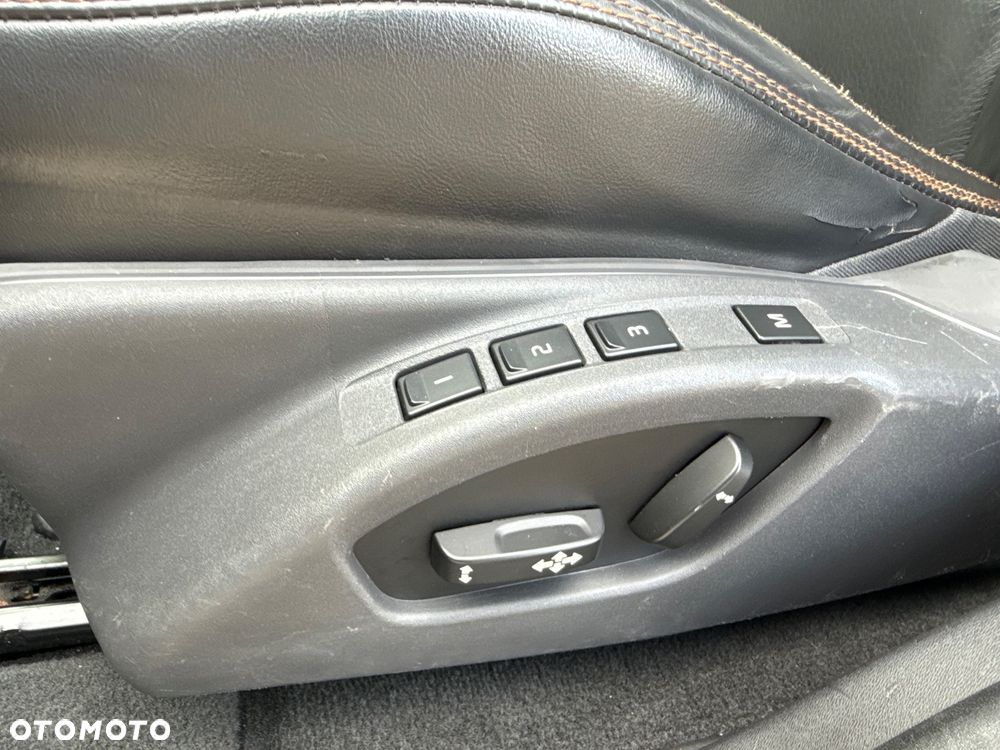 Volvo XC 60 D4 Momentum - 38
