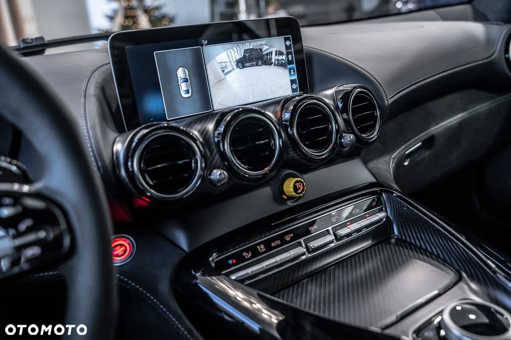 Mercedes-Benz AMG GT R - 31