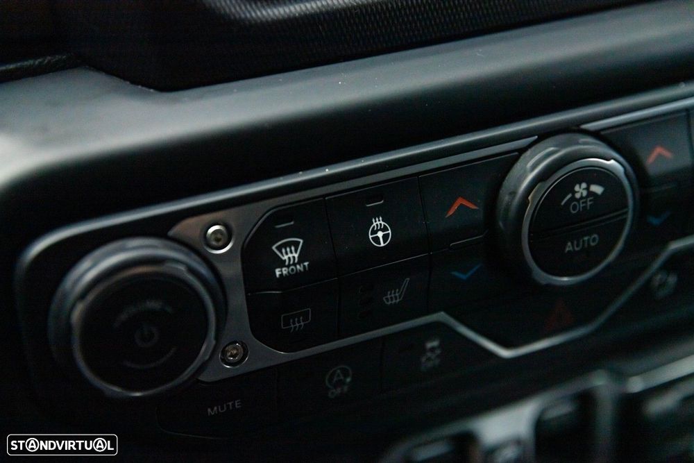 Jeep Wrangler Unlimited 2.2 CRD Sport AT - 59