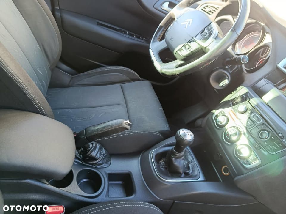 Citroën C4 VTi 95 Attraction - 10
