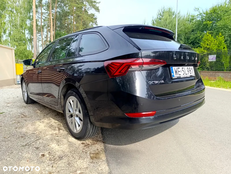 Skoda Octavia 2.0 TDI Ambition DSG - 13