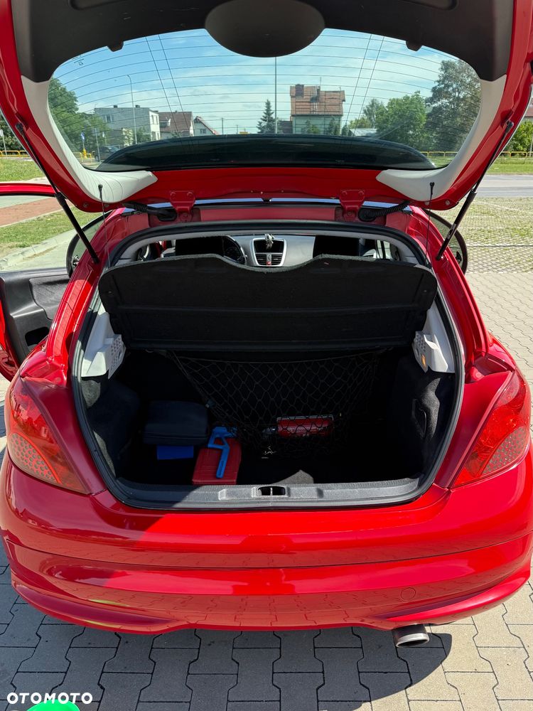 Peugeot 207 - 16