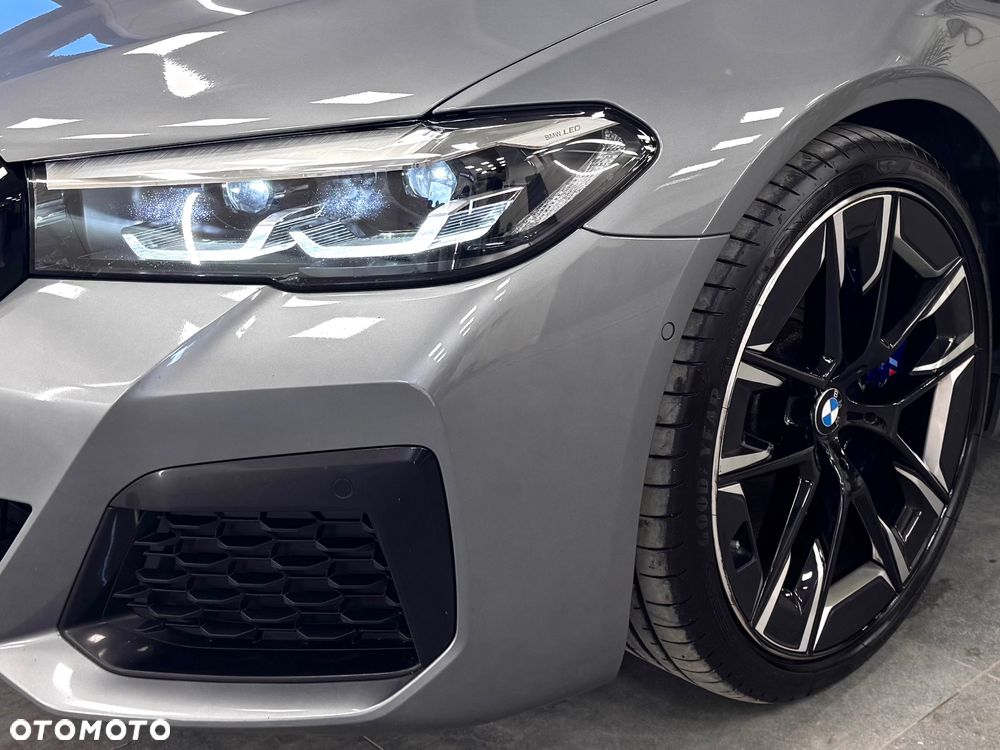 BMW Seria 5 530d xDrive mHEV M Sport sport - 2