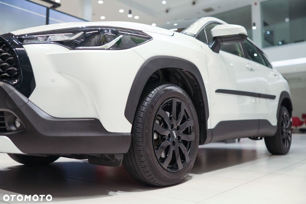 Toyota Corolla Cross - 13