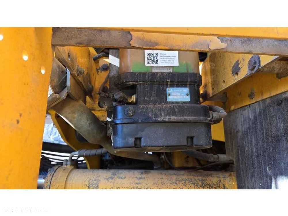 Volvo L220 - 23