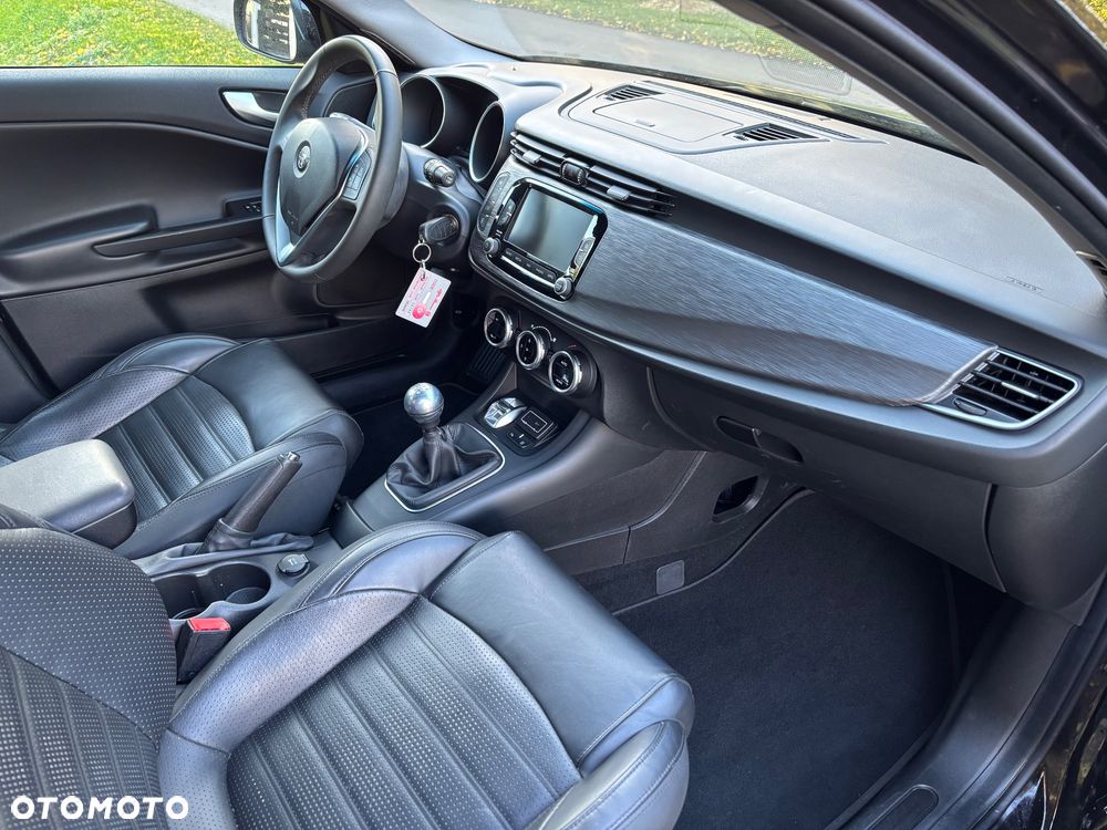 Alfa Romeo Giulietta 1.4 TB 16V Lusso Ti - 27