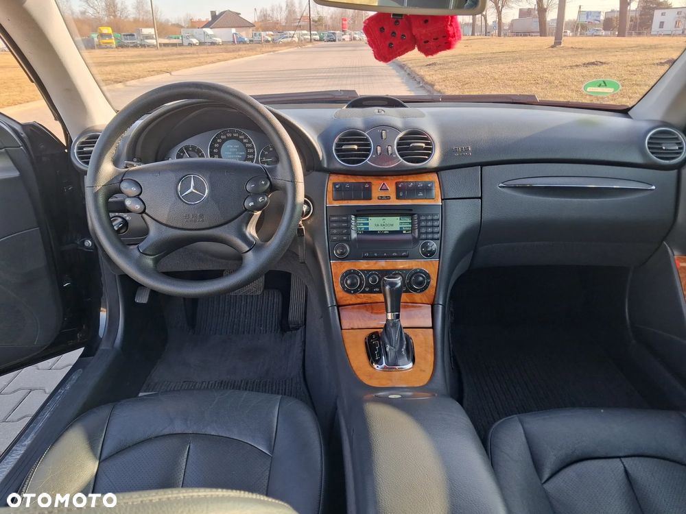 Mercedes-Benz CLK - 10