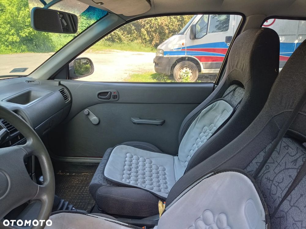 Suzuki Swift 1.0 GL - 10