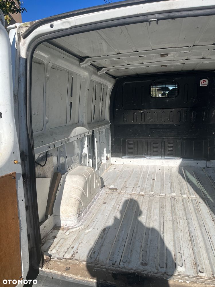 Ford Transit - 18