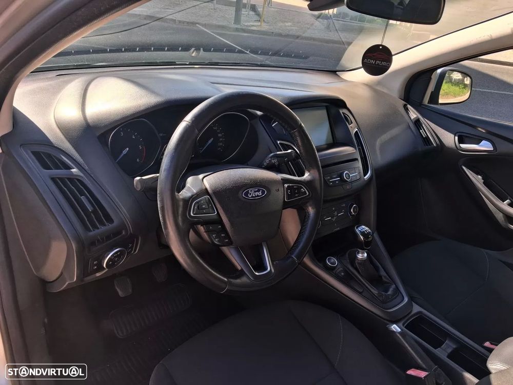 Ford Focus SW 1.6 TDCi Trend - 11