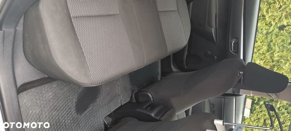 Toyota Corolla - 12