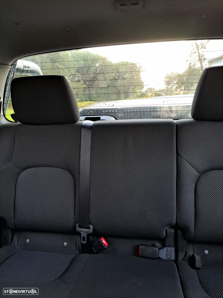 Nissan Navara 2.5 dCi CD XE - 24