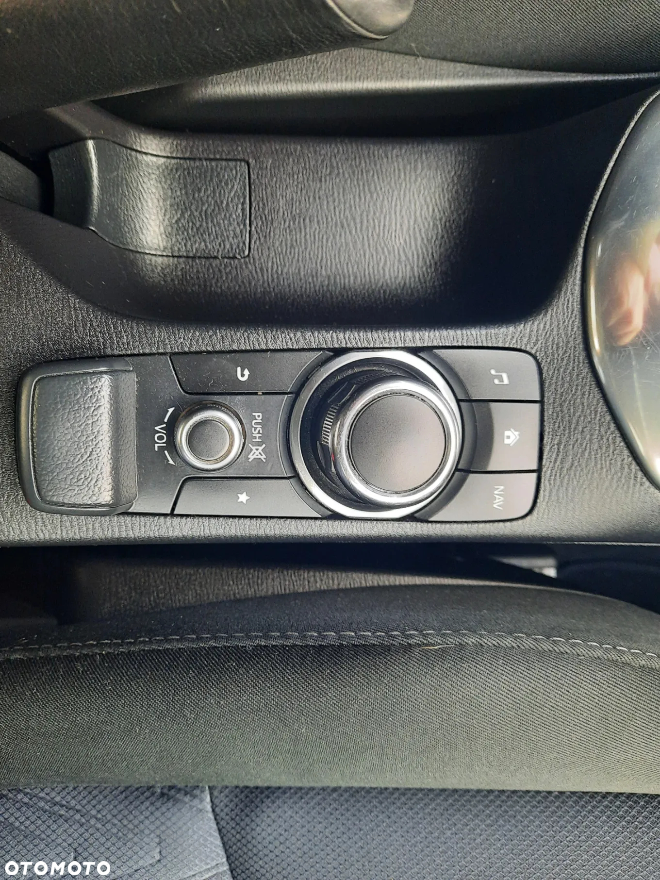 Mazda 2 SKYACTIV-G 90 Center-Line - 25