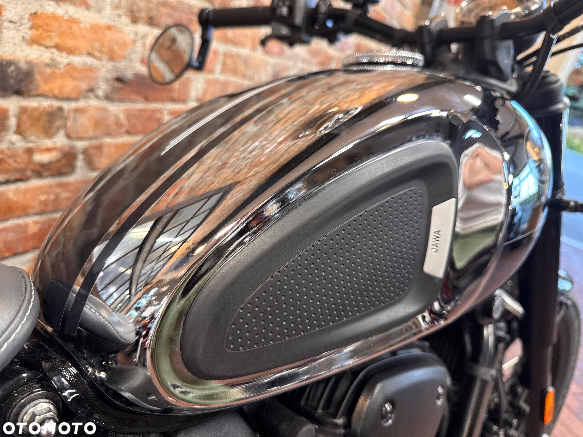 Jawa 350 42 Bobber - 7