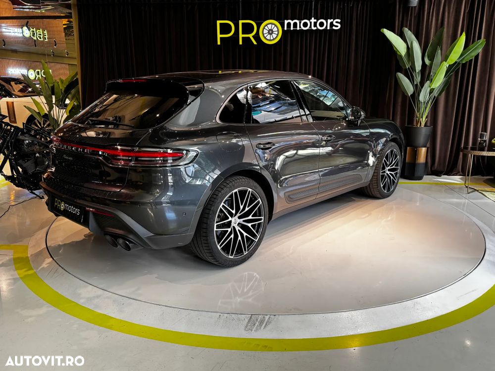 Porsche Macan Standard - 4