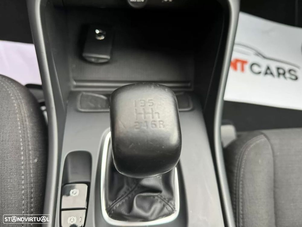 Volvo XC 40 2.0 D3 Momentum Core - 10