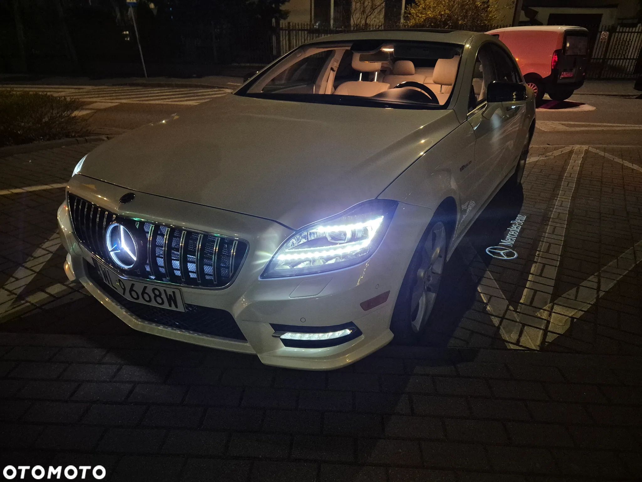 Mercedes-Benz CLS - 16