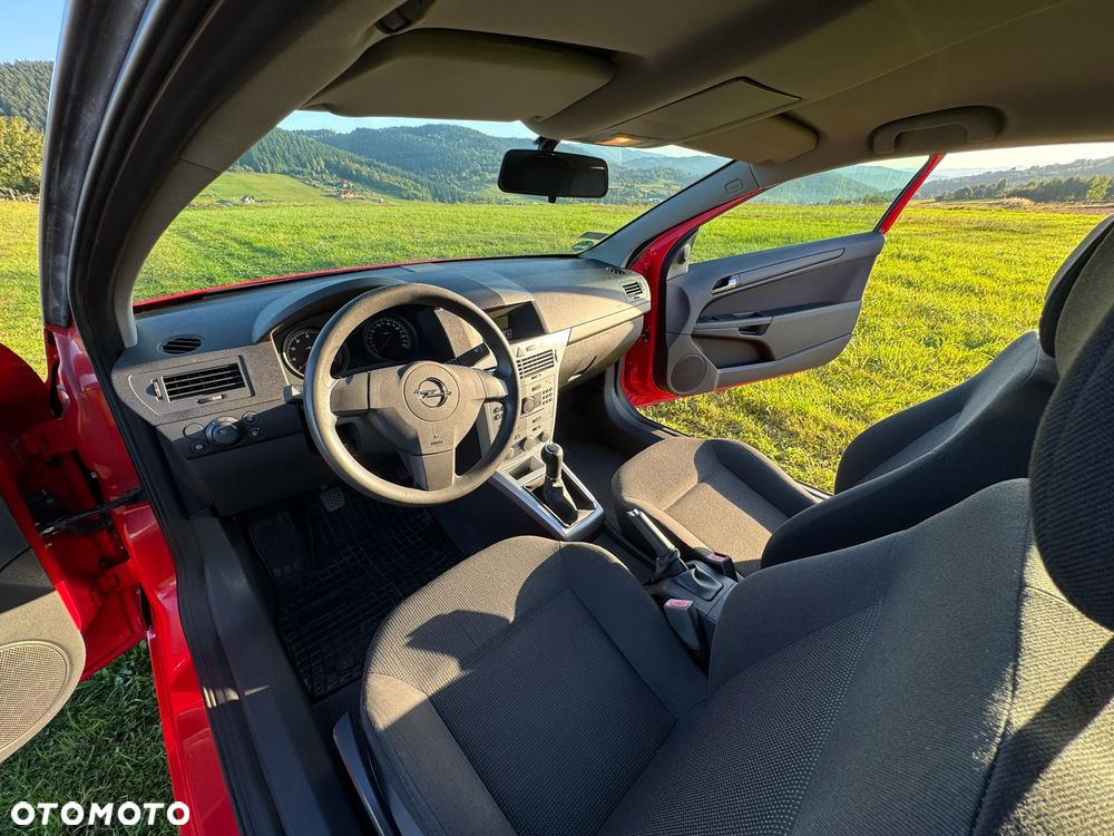 Opel Astra GTC 1.4 - 14