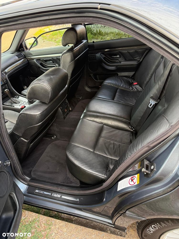 BMW Seria 7 730d - 14