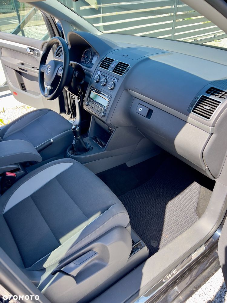 Volkswagen Touran 2.0 TDI DPF Life - 16