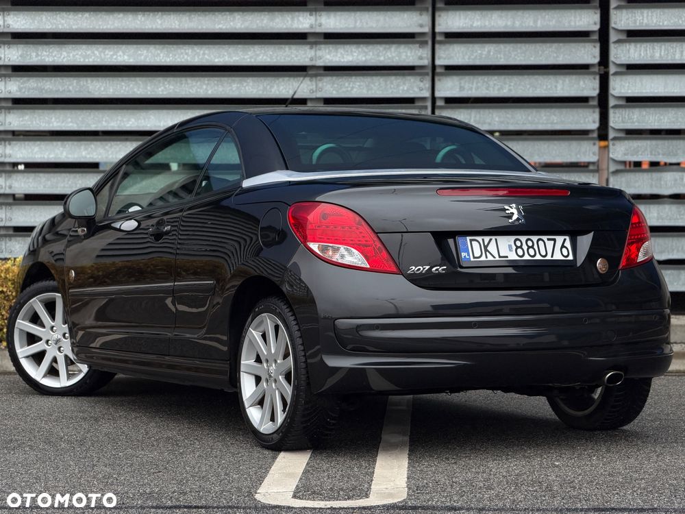 Peugeot 207 CC 1.6 Intense - 13