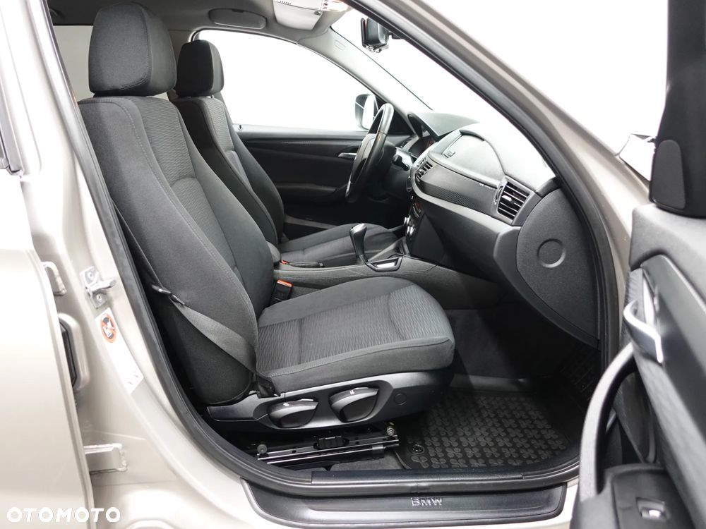 BMW X1 xDrive20d - 27
