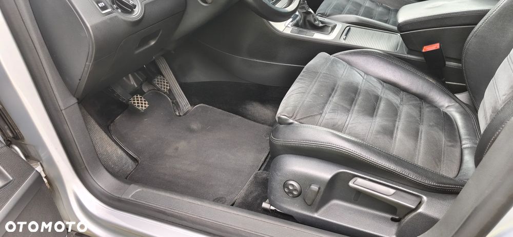 Volkswagen Passat 2.0 TDI Highline - 8