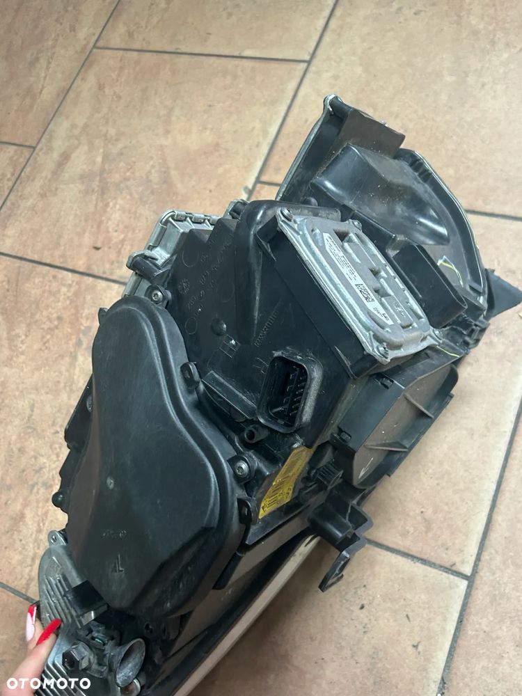 LAMPA BMW E92 E93 PRAWY PRZÓD KOMPLETNA LIFT 7239928 USZKODZONA - 5