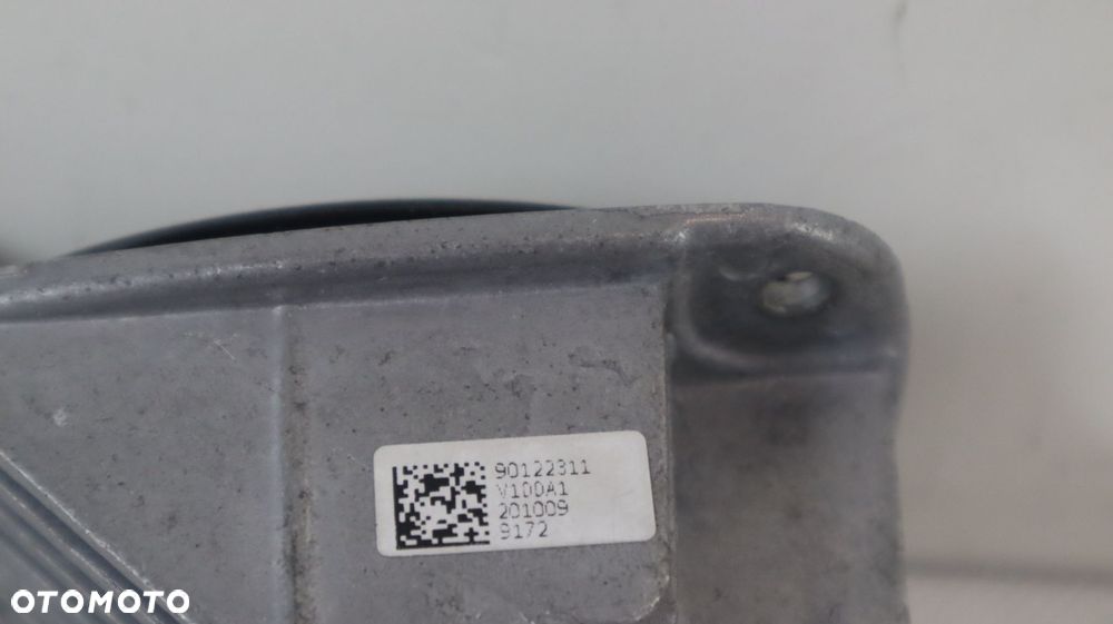 VOLVO XC40 MODUŁ PRZETWORNICA LED PRAWY 90122311 - 3