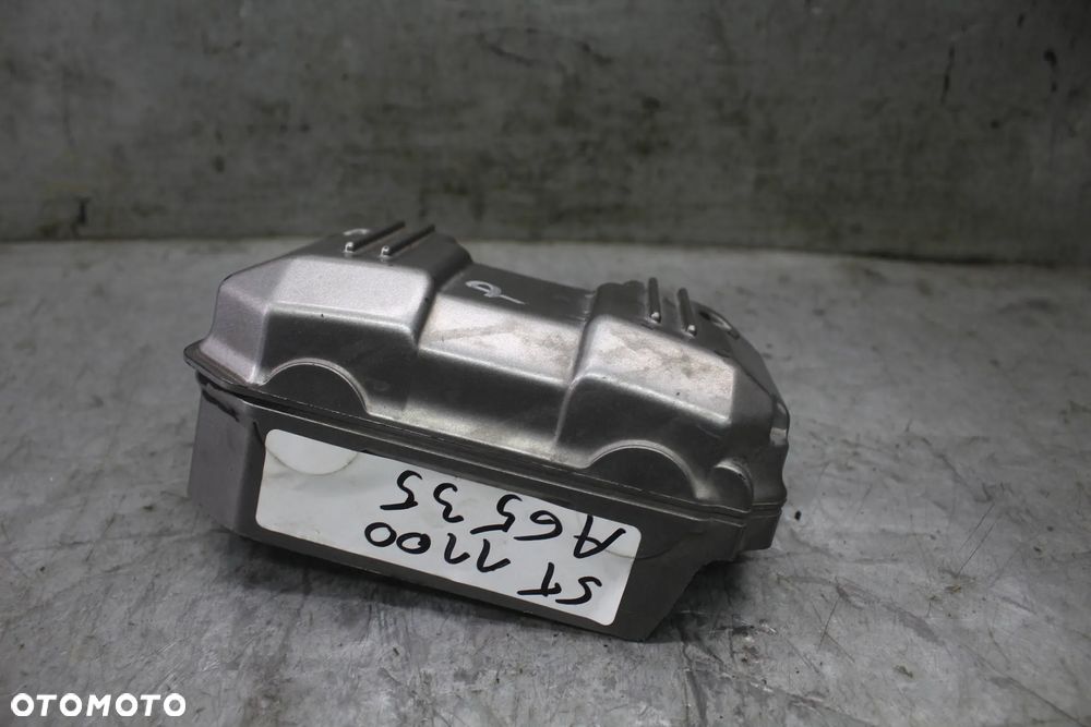 Honda ST 1100 Pan European 93r Pokrywa osłona prawa - 1