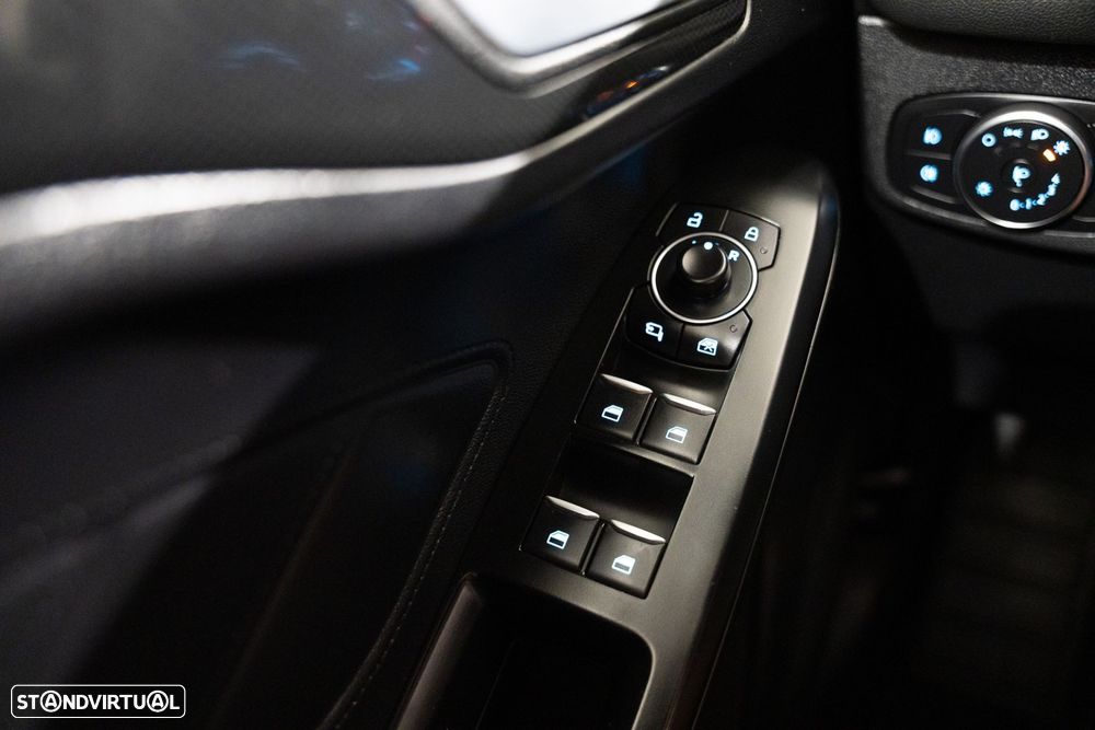 Ford Focus SW 1.0 EcoBoost MHEV ST-Line - 23