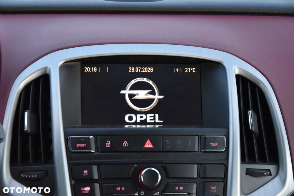 Opel Astra 1.6 T Cosmo - 22