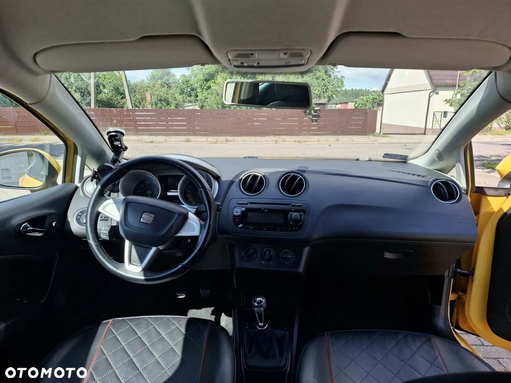 Seat Ibiza SC 1.6 16V Style - 3