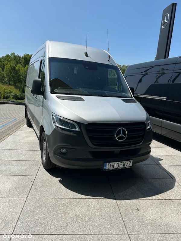 Mercedes-Benz Sprinter - 22