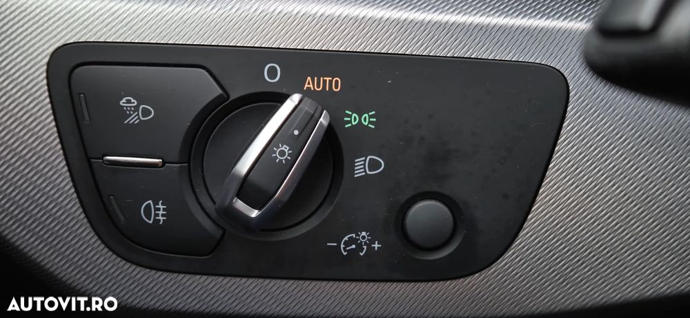 Audi A4 40 TDI quattro S tronic Advanced - 25