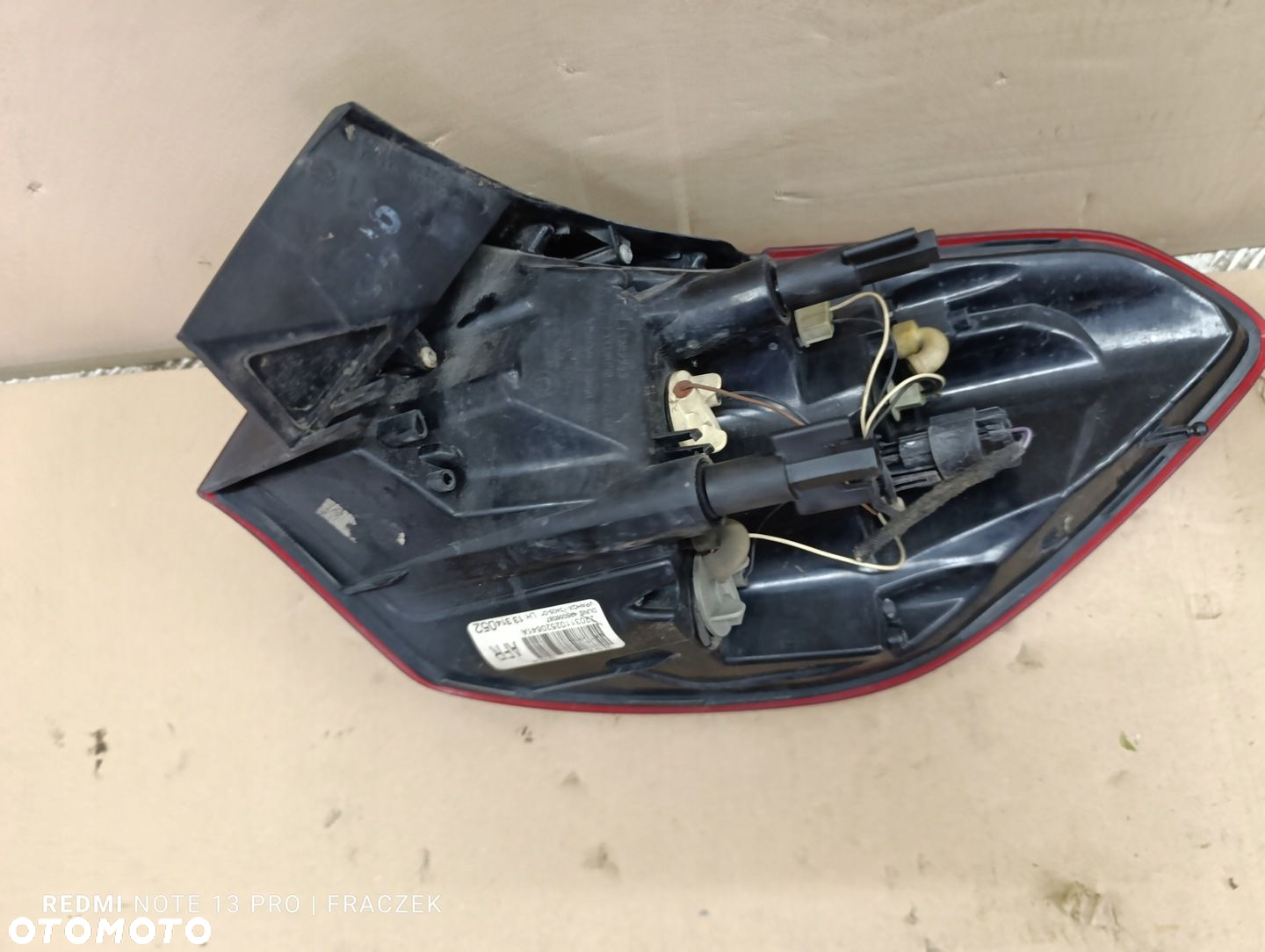 LAMPA TYŁ TYLNA PRAWA LUB LEWA OPEL ASTRA IV KOMBI 13314051 - 8