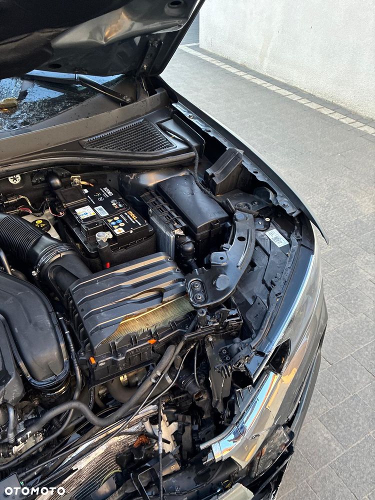 Volkswagen T-Roc 1.5 TSI OPF DSG ACTIVE - 9