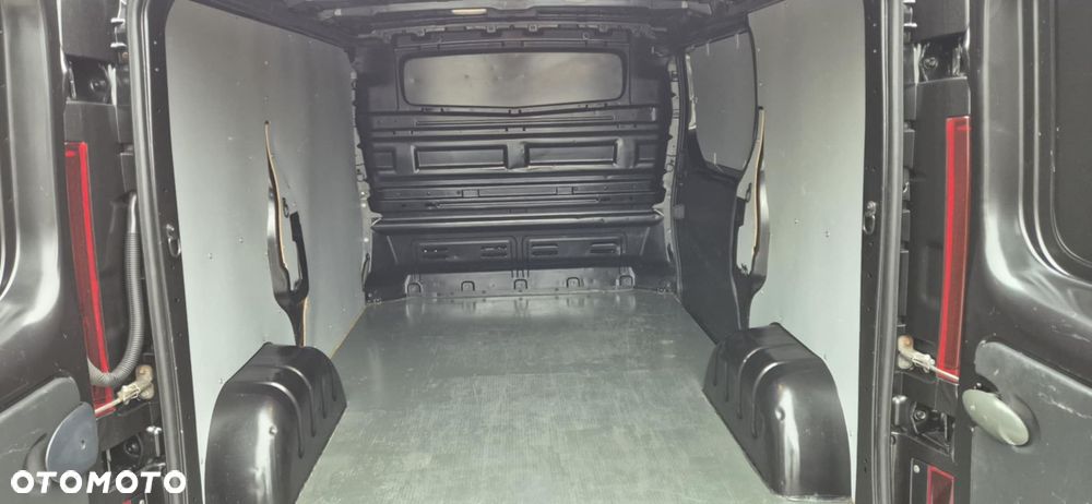 Opel Vivaro - 27