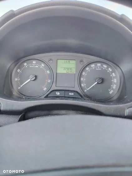 Skoda Fabia 1.2 HTP - 8