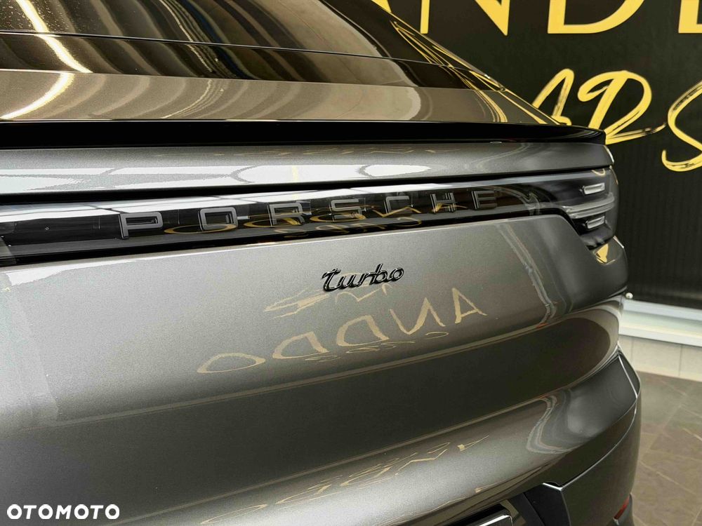 Porsche Cayenne Turbo - 33
