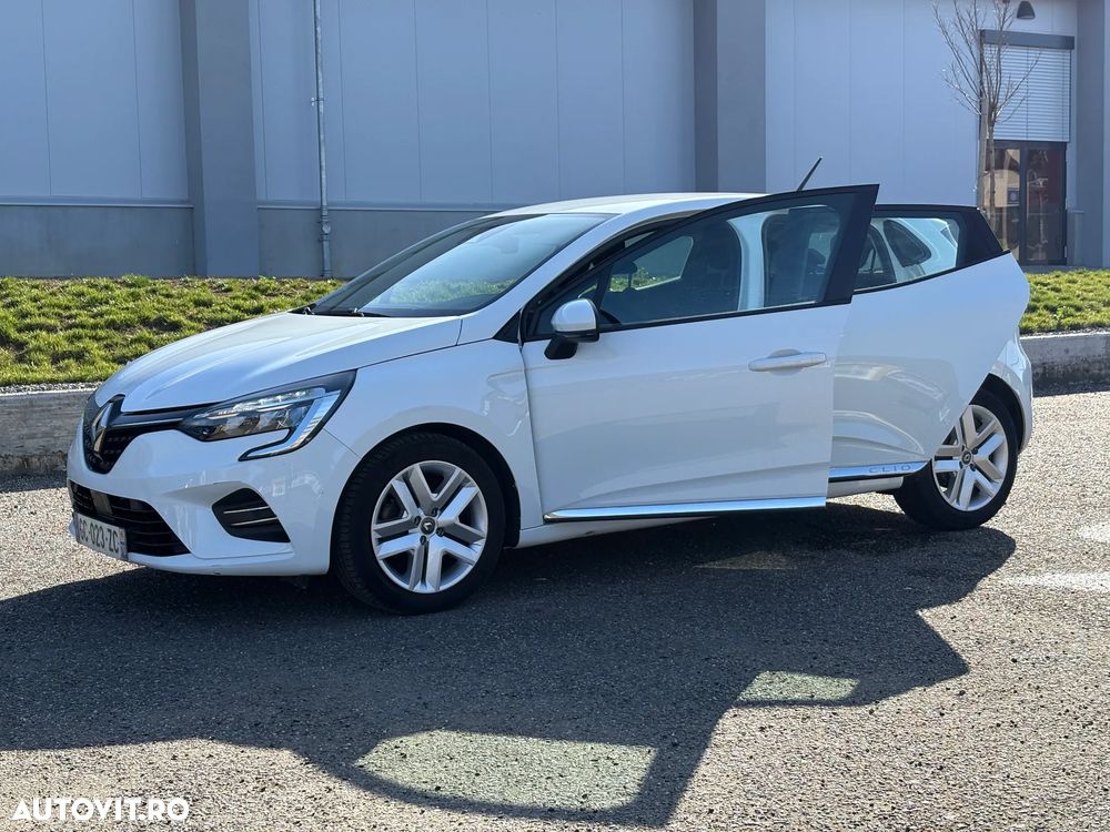 Renault Clio E-TECH 140 BUSINESS EDITION - 9